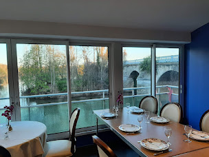 Photo n°21 de Restaurant @ L'Esturgeon à Poissy ()