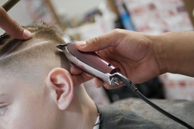 Opinii despre Henky’s Barber Shop în Sopron - Borbély