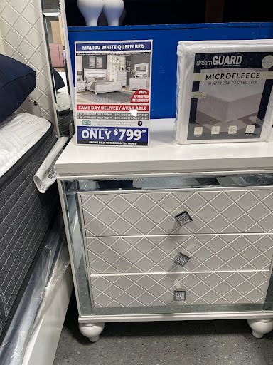 Furniture Store «American Freight Furniture and Mattress», reviews and photos, 32880 Dequindre Rd, Warren, MI 48092, USA