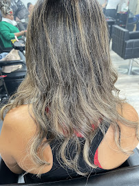 Glamour Beauty Salon - Photo 6 - Car repair in Paterson, NJ, Paterson