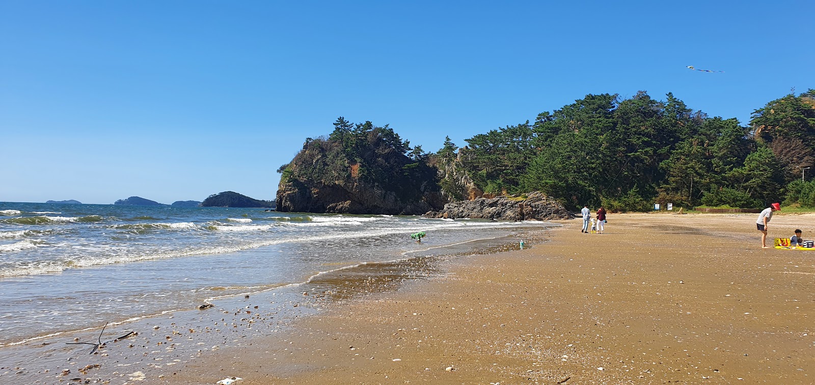 Photo de Taean Beach avec droit et long