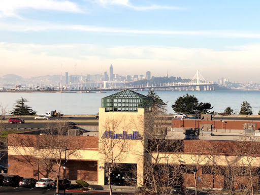 Shopping Mall «Powell Street Plaza Shopping Center», reviews and photos, 5795 Christie Ave, Emeryville, CA 94608, USA