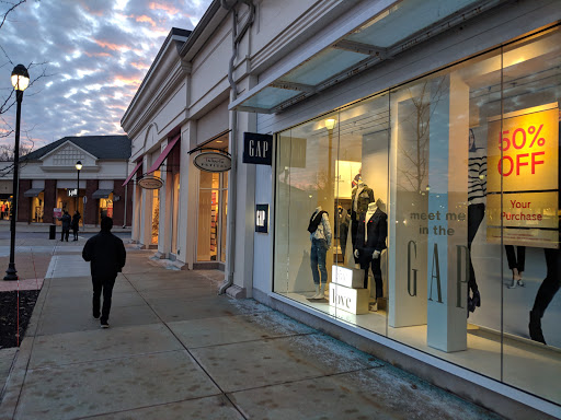 Shopping Mall «The Promenade Shops at Evergreen Walk», reviews and photos, 501 Evergreen Way #503, South Windsor, CT 06074, USA