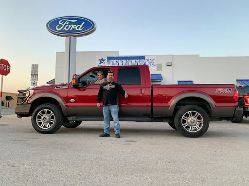 Ford Dealer «Kinsel Ford Pleasanton», reviews and photos, 121 S Main St, Pleasanton, TX 78064, USA