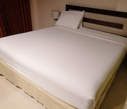 Seven Seas Hotel photo