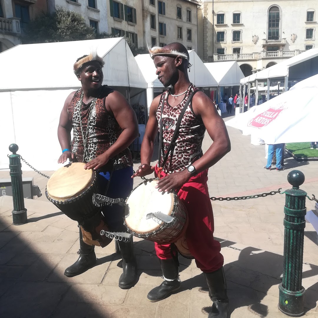 Traditional African Dancers & African Drummers