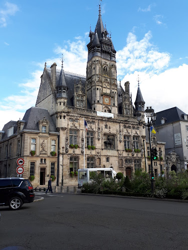 ARMAND THIERY FEMME ET HOMME à Compiègne