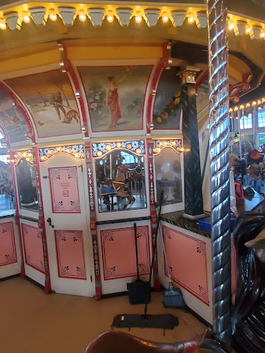 Amusement Park «Paragon Carousel», reviews and photos, 205 Nantasket Ave, Hull, MA 02045, USA