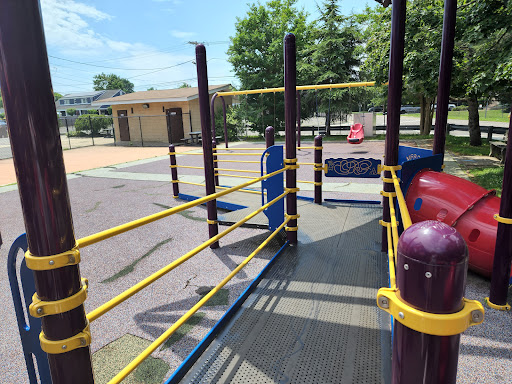 Park «Pine Acres Park», reviews and photos, 196 Pine Acres Blvd, Deer Park, NY 11729, USA