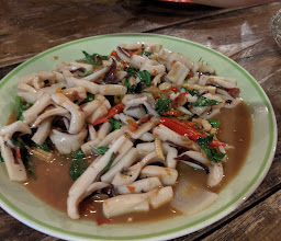 ตำแม่ใหญ่ by factory beer garden photo
