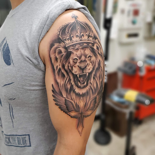 Explore sacred heart tattoo ideas, creative tattoo ideas in Bakersfield, available at CLASSIC STANDARD TATTOO CO.