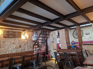 Photo n°99 de L'Écurie Restaurant Bar à Paris ()