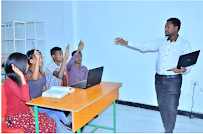 Bayise Tutor - Photo 3 - Car repair in , Rochester