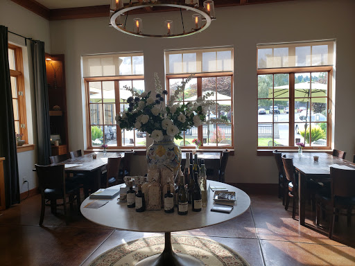 Wine Bar «The Dundee Bistro Wine & Bubble Bar», reviews and photos, 100 SW 7th St, Dundee, OR 97115, USA