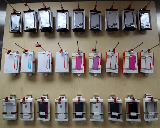 Electronics Store «I-Town Store», reviews and photos, 217 SE 1st St, Miami, FL 33131, USA