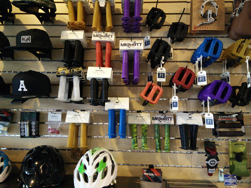 Bicycle Store «Fletcher Bike Studio», reviews and photos, 2404 Taft St, Houston, TX 77006, USA