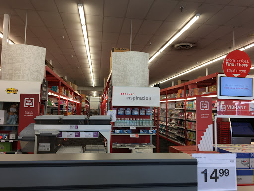 Office Supply Store «Staples», reviews and photos, 17 Reaville Ave, Flemington, NJ 08822, USA