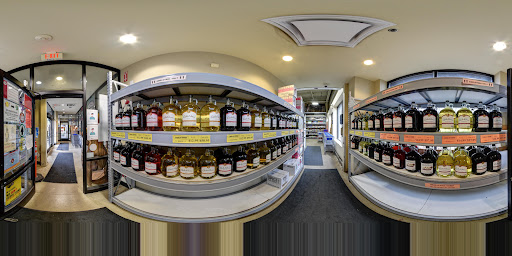 Liquor Store «Kenwood Liquors - Homer Glen», reviews and photos, 12037 W 159th St, Homer Glen, IL 60491, USA