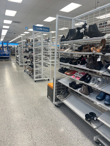 Clothing Store «Ross Dress for Less», reviews and photos, 3701 Truxel Rd, Sacramento, CA 95834, USA