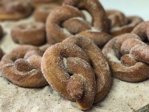 Donut Shop «Donuts Pies & More», reviews and photos, 6107 54th Ave N, Kenneth City, FL 33709, USA