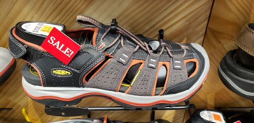 Sporting Goods Store «SCHEELS», reviews and photos, 1850 Adams St, Mankato, MN 56001, USA