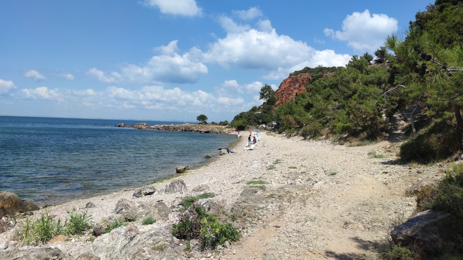 Foto von Madam Marta Koyu Beach mit geräumige küstenlinie
