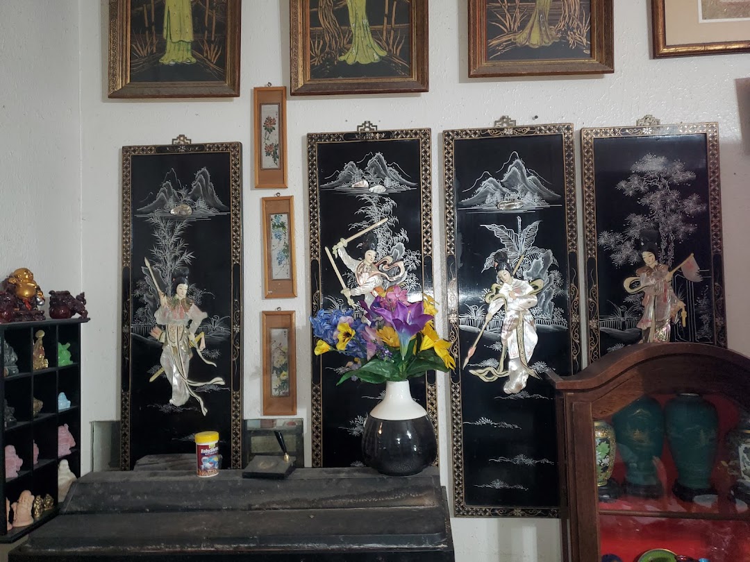 Pitner Unique Antiques