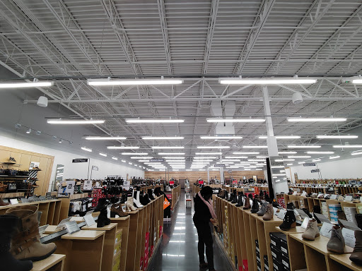 Shoe Store «DSW Designer Shoe Warehouse», reviews and photos, 2201 S Interstate 35 E, Denton, TX 76205, USA