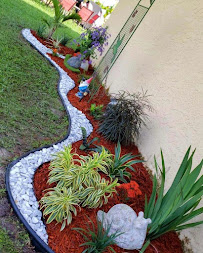 The Red Flowers Landscaping - Photo 2 - Car repair in , Joliet