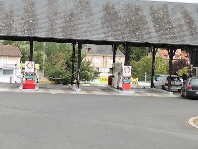 Casino carburant à Saint-Pierre-en-Auge
