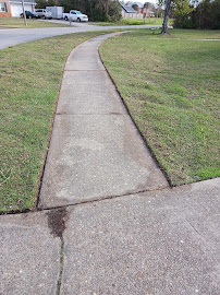 Lawrence Lawn Care - Photo 9 - Car repair in , Panama City