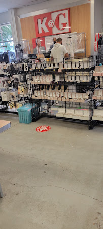 K&G Fashion Superstore - Photo 2 - Car repair in Flint, MI, Flint