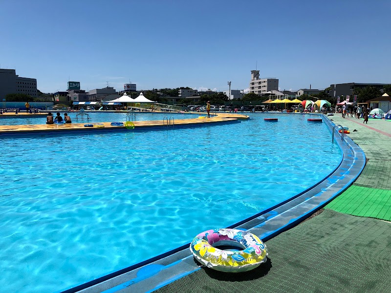 横浜プールセンター 神奈川県横浜市磯子区原町 市民プール グルコミ