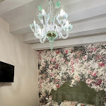 Photo n°3 de l'avis de fatales. fait le 03/05/2024 à 06:49 sur le  Hotel Villa Rosa à Venice