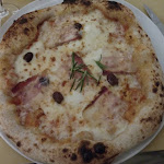 Photo n°2 de l'avis de Lorello. fait le 19/04/2017 à 06:46 sur le  Farina e Tempesta à Tarquinia