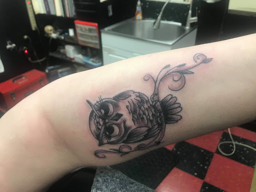 Tattoo Shop «Agony Tattoo», reviews and photos, 122 Bridge St #7, Pelham, NH 03076, USA