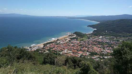 Stratoni beach