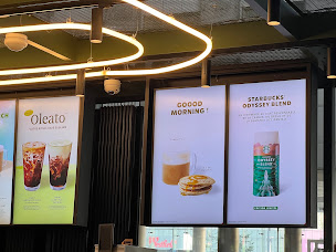 Photo n°6 de Starbucks à Puteaux ()