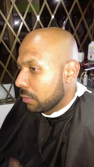 Gentlemens Barber Shop. - photo 1