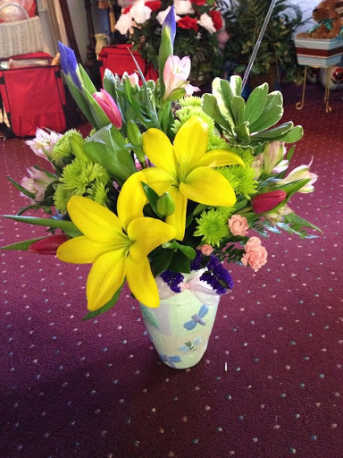 Florist «Old Town Flowers and Gifts», reviews and photos, 79 Main St NW b, Lilburn, GA 30047, USA