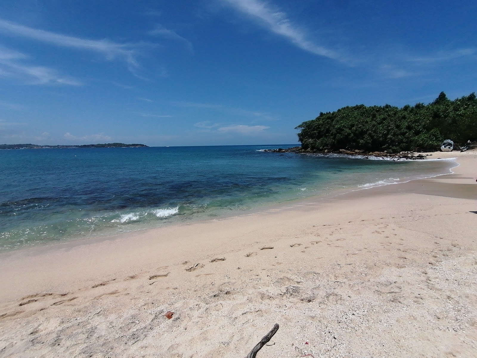 Photo de Blue Beach avec un niveau de propreté de assez propre