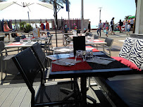 Atmosphère du Restaurant méditerranéen Art Beach by Victoria à Cagnes-sur-Mer - n°18