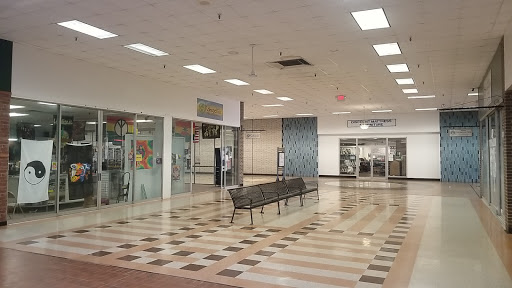 Shopping Mall «Airport Mall», reviews and photos, 1129 Union St, Bangor, ME 04401, USA