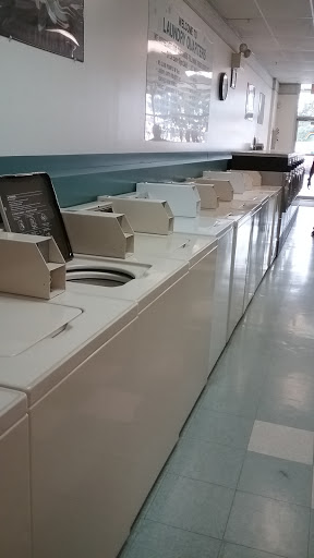 Laundromat «Laundry Quarters», reviews and photos, 959 Wayne Ave, Chambersburg, PA 17201, USA