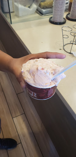Ice Cream Shop «Cold Stone Creamery», reviews and photos, 475 W Wetmore Rd Suite 125, Tucson, AZ 85705, USA