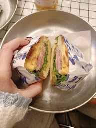 Photo n°52 de MOUFLET à Paris ()