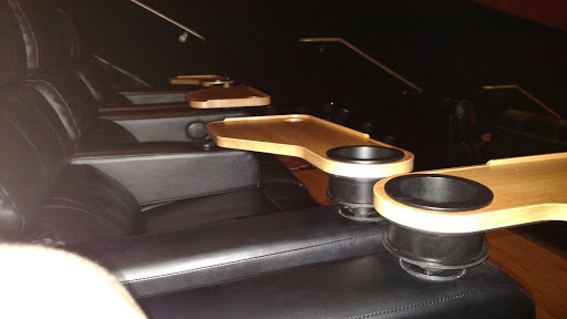 Movie Theater «Regal Cinemas Dulles Town Center 10», reviews and photos, 21100 Dulles Town Cir #203, Sterling, VA 20166, USA