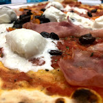 Photo n°1 de l'avis de ZIO.i fait le 16/12/2018 à 00:04 sur le  Piedigrotta 2 à Reggio Emilia