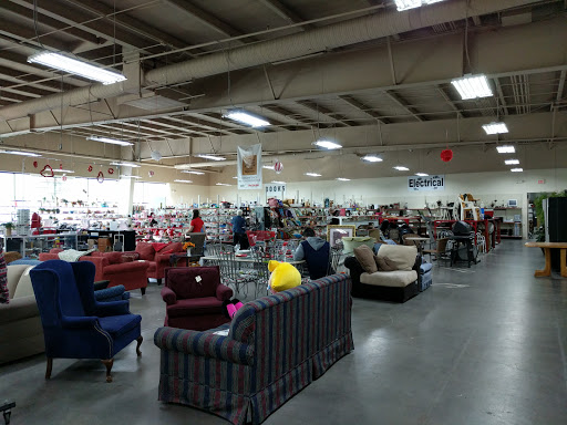 Thrift Store «Red Racks & Dav Thrift Stores», reviews and photos, 2855 S Kansas Expy, Springfield, MO 65807, USA