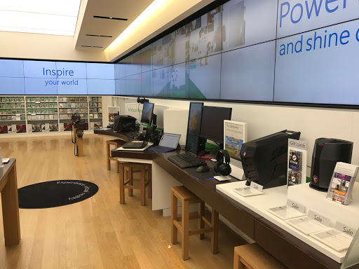 Computer Store «Microsoft Store», reviews and photos, 160 N Gulph Rd, King of Prussia, PA 19406, USA